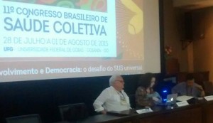 Mesa foi composta por Paulo Buss, Deisy Ventura e Álvaro Matida durante o debate
